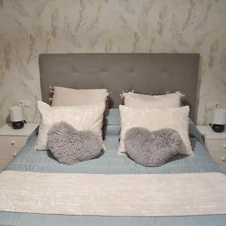 Апартаменты La De Lore, Piso Completo Apto 6 Personas Con Garaje