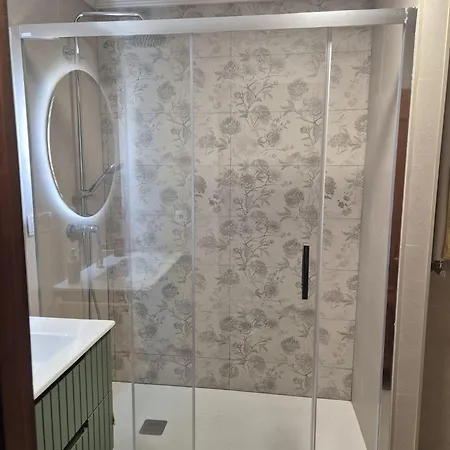 La De Lore, Piso Completo Apto 6 Personas Con Garaje Αβιλές