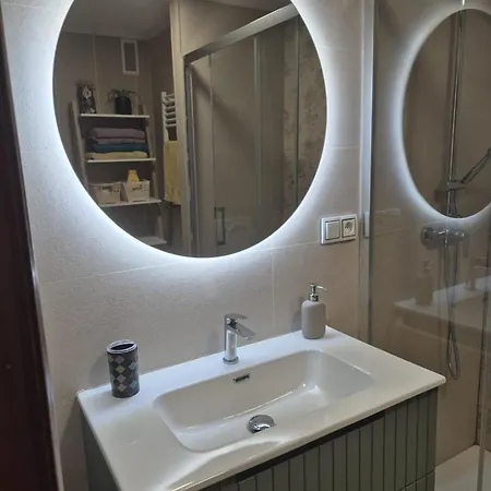 Apartament La De Lore, Piso Completo Apto 6 Personas Con Garaje *